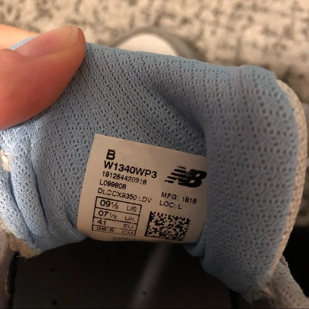New Balance 1340v3 Gray & Silver Tennis Shoes Size 9.5